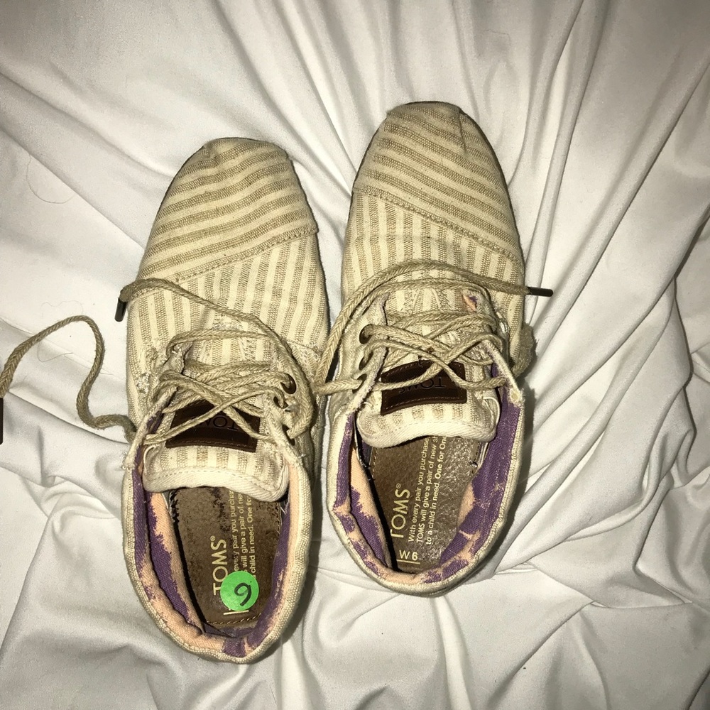 TOMS High Top Shoes